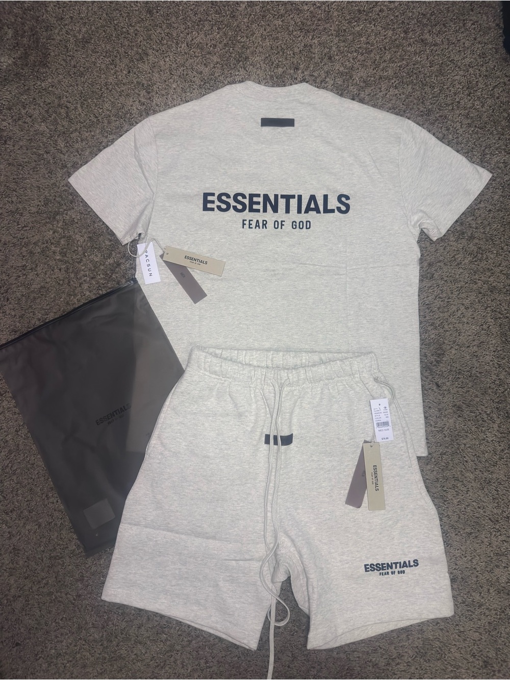 Essentials Light oatmeal shirt & Shorts Set